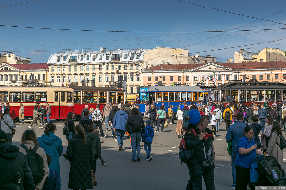 X Петербургский международный парад ретротранспорта